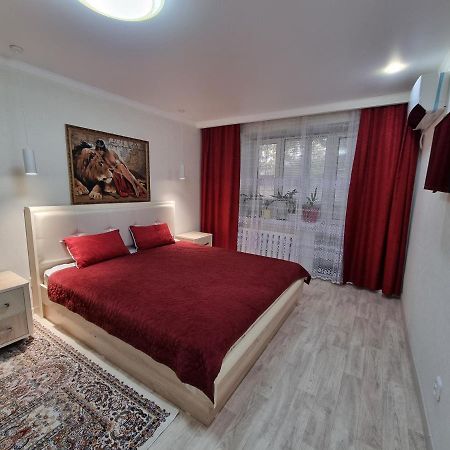 Посуточная Квартира На Мухита C Wi-Fi Uralsk Dış mekan fotoğraf