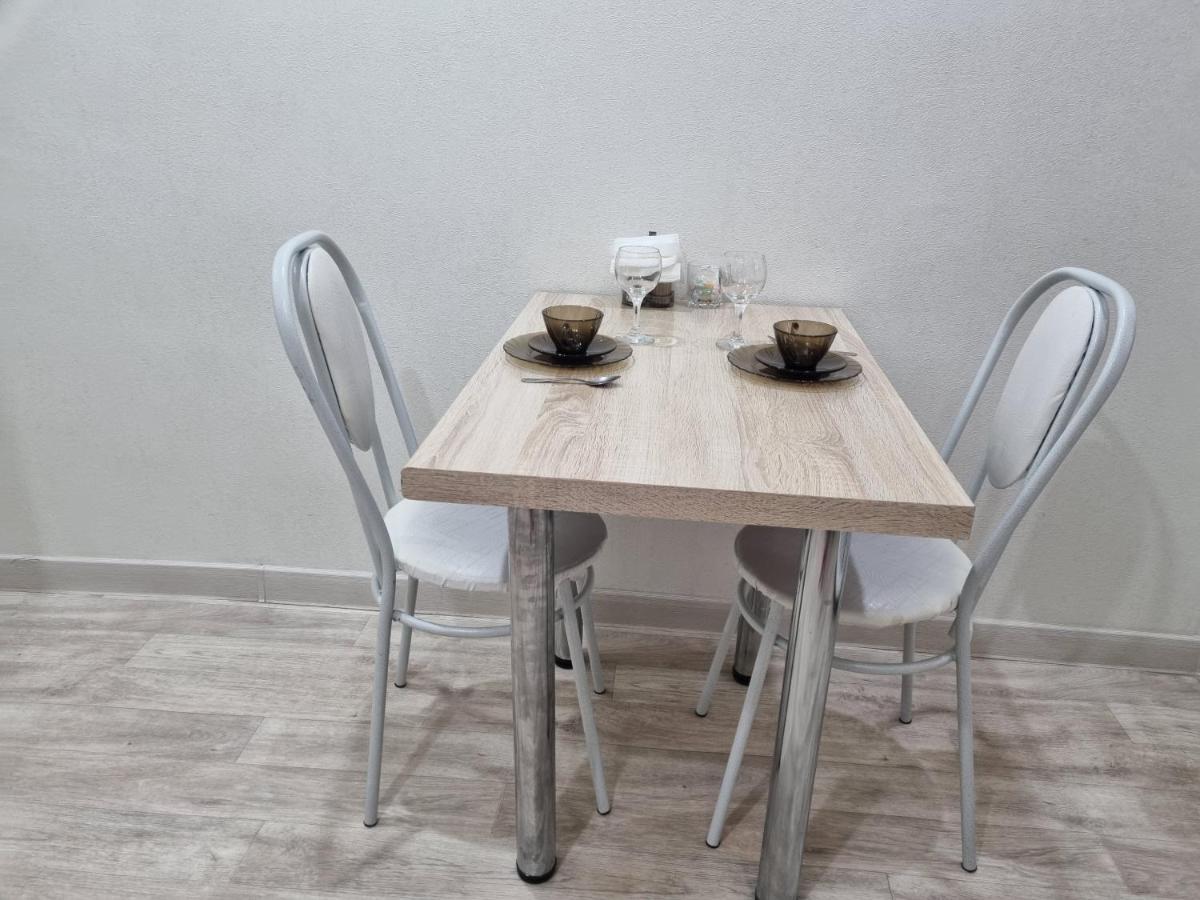 Посуточная Квартира На Мухита C Wi-Fi Uralsk Dış mekan fotoğraf